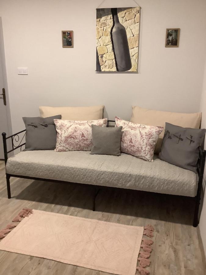 אגר Ezuest Boroka Apartman מראה חיצוני תמונה