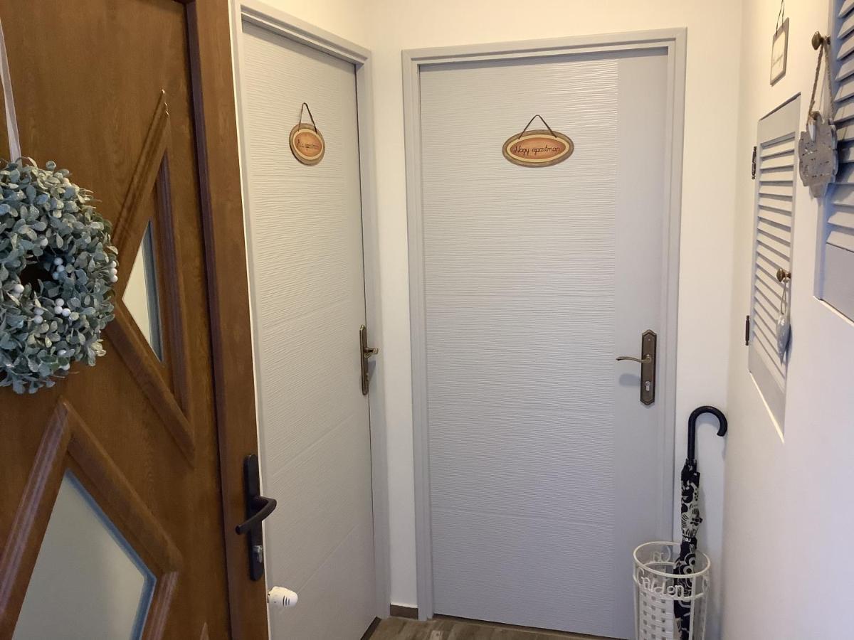 אגר Ezuest Boroka Apartman מראה חיצוני תמונה