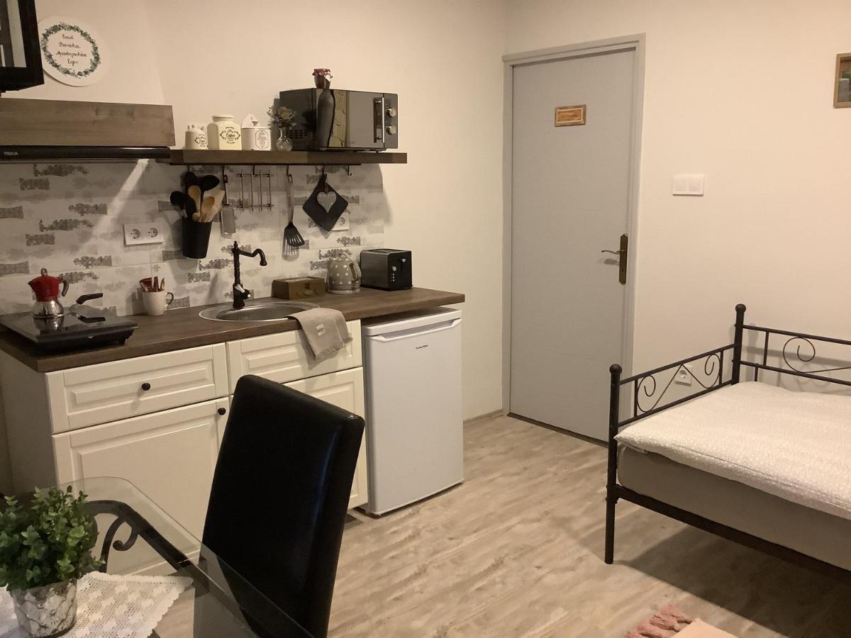 אגר Ezuest Boroka Apartman מראה חיצוני תמונה