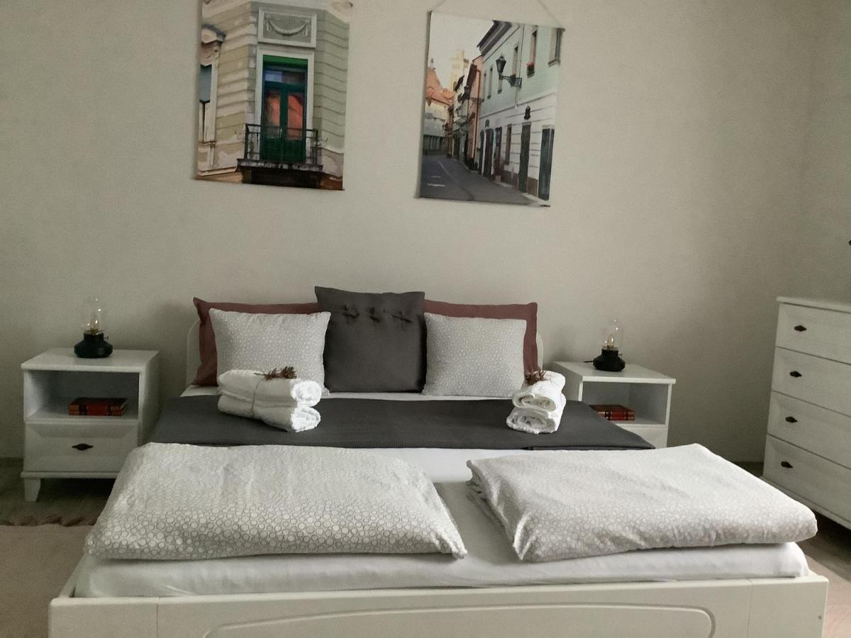 אגר Ezuest Boroka Apartman מראה חיצוני תמונה